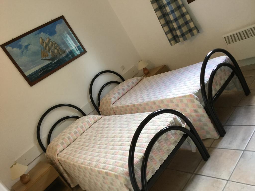Residence Playa Del'Oro Фавоне Екстериор снимка